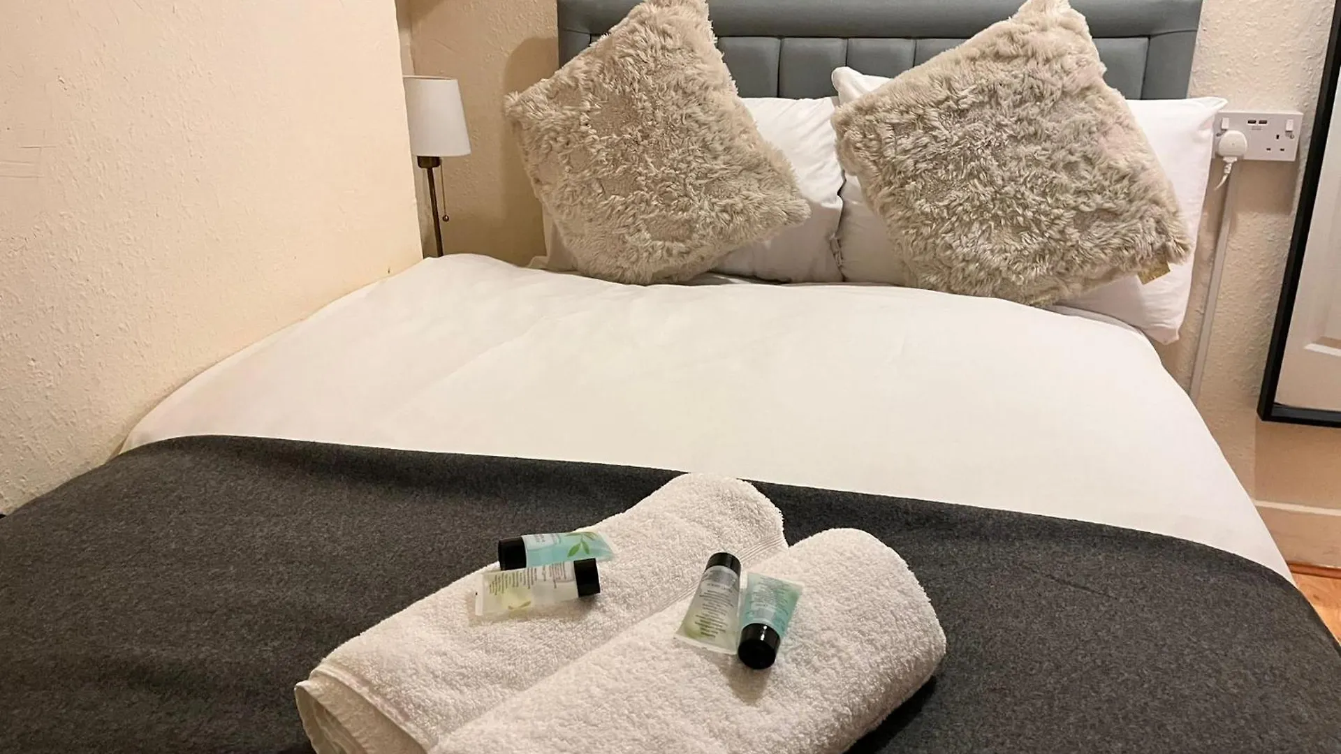 Guest house Eltham Stay